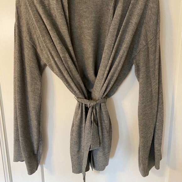 Grey cozy wrap sweater - Picture 5 of 7